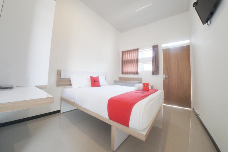 Номер Стандарт, Reddoorz Syariah Near Transmart Mx Malang