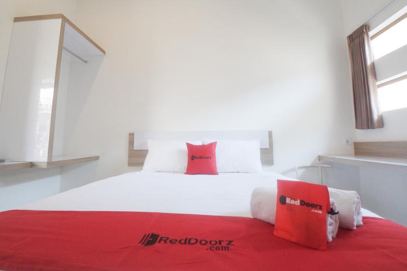 Номер Стандарт, Reddoorz Syariah Near Transmart Mx Malang