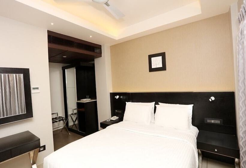 Deluxe Room, Lnb Residency
