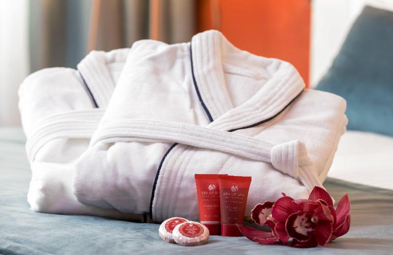 Quarto Triplo Deluxe, Leonardo Hotel Zurich Airport