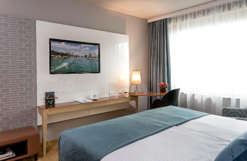 Номер Комфорт, Leonardo Hotel Zurich Airport