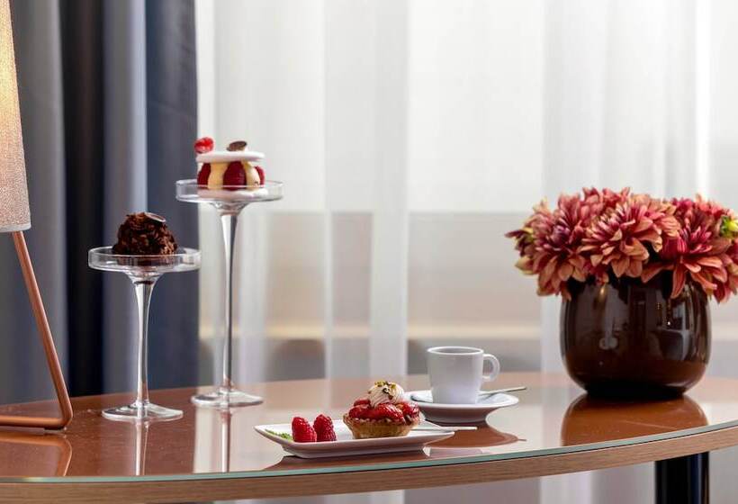 Номер Комфорт, Leonardo Hotel Zurich Airport