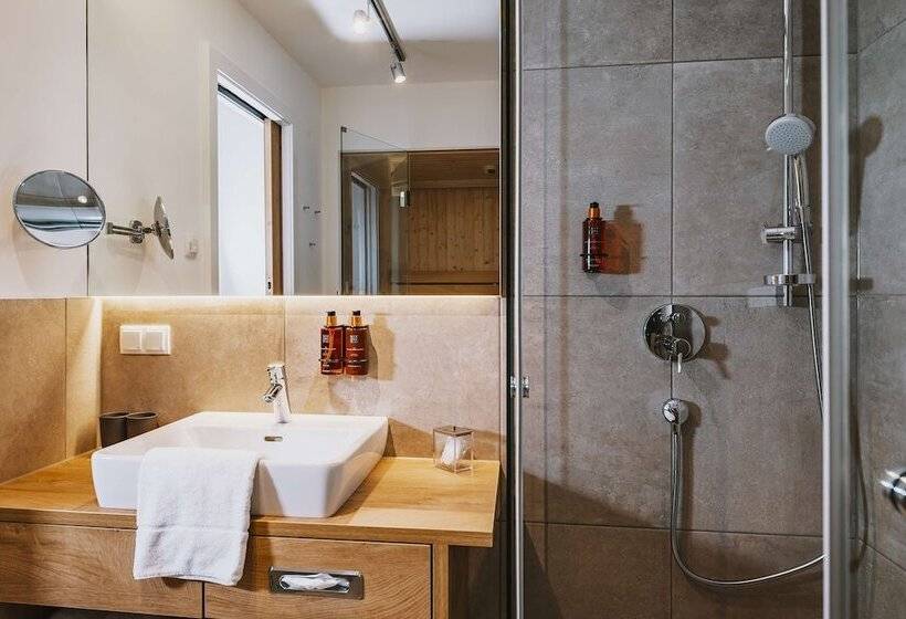 Пентхаус Люкс, Elements Resort Zell Am See; Bw Signature Collection