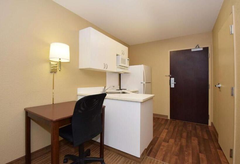 Studio Standard, Extended Stay America Suites  Chicago  Buffalo Grove  Deerfield