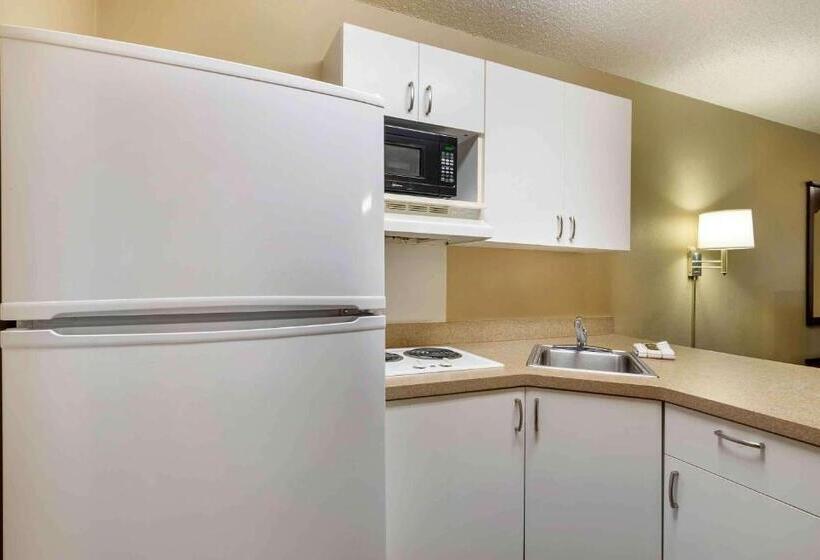 Студио Стандарт Кровать Кинг, Extended Stay America Suites  Kansas City  South