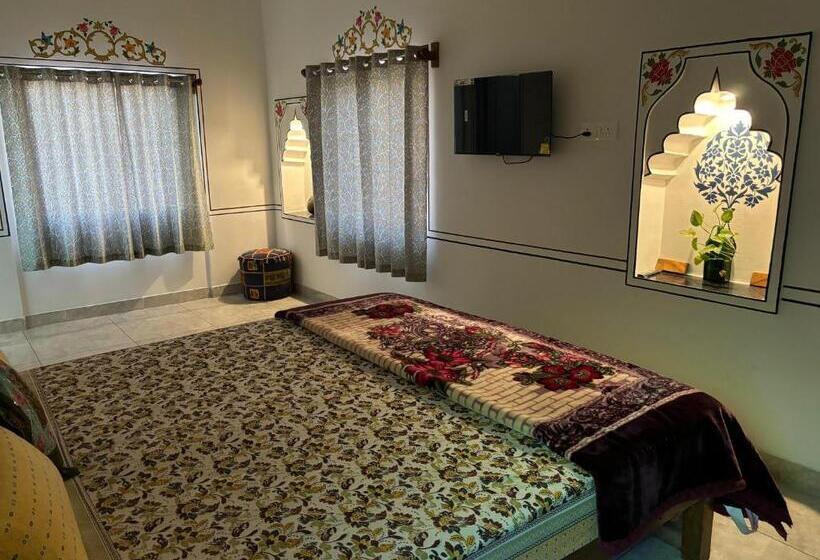 带大床的标准间, Tulsi Palace
