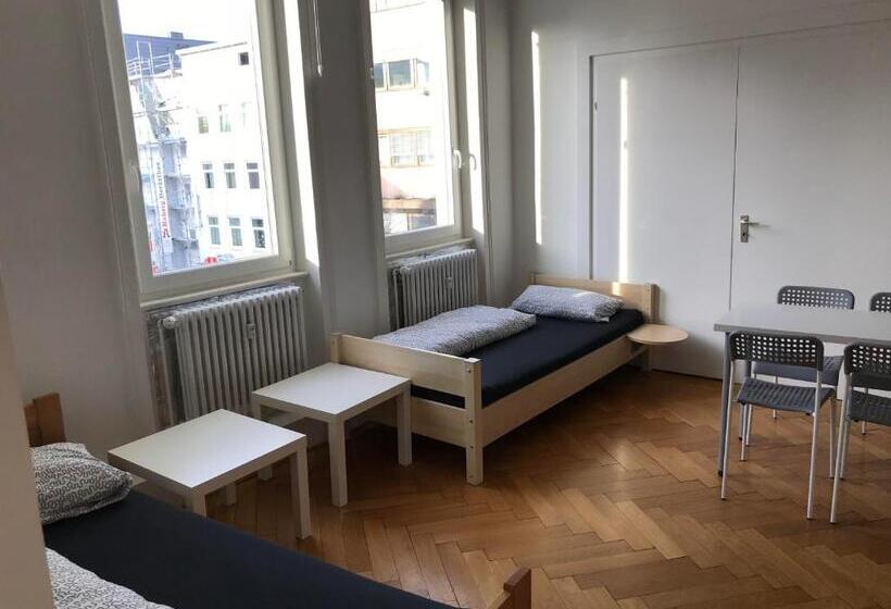 标准四人间共用浴室, Unterkunft Göppingen
