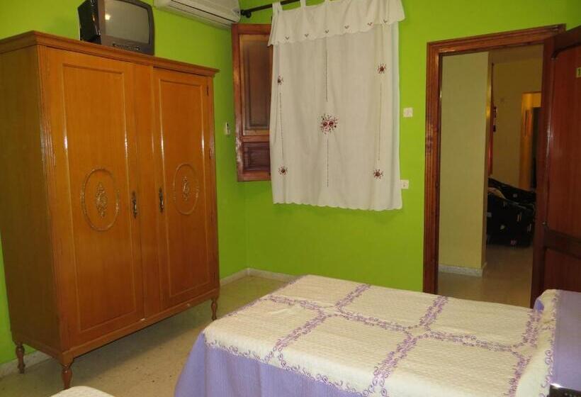 Номер Стандарт Индивидуальный, Hostal Restaurante Reina