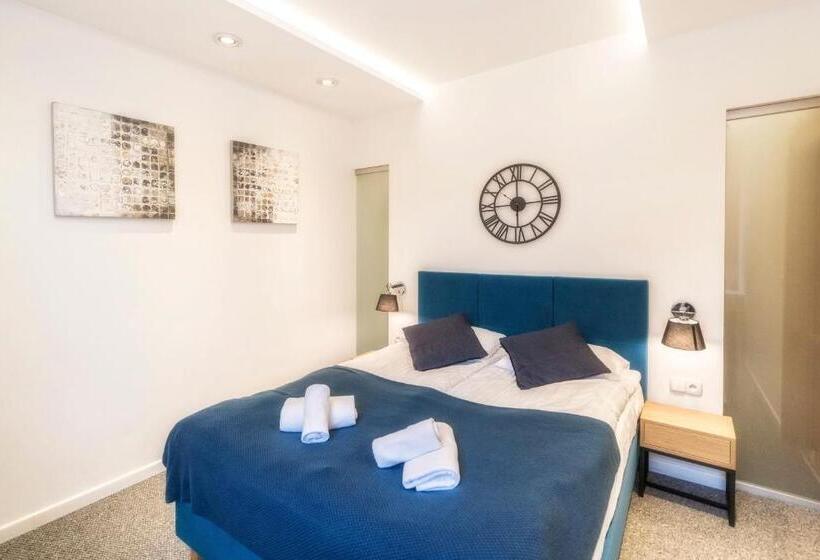 Апартаменты 2 Спальни с Бассейном, Aparthotel Giewont