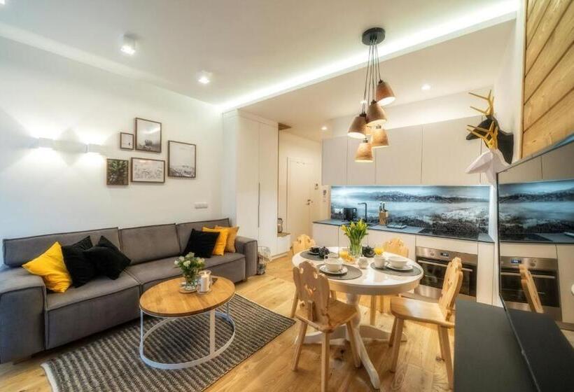 Апартаменты Deluxe 1 Спальня, Aparthotel Giewont