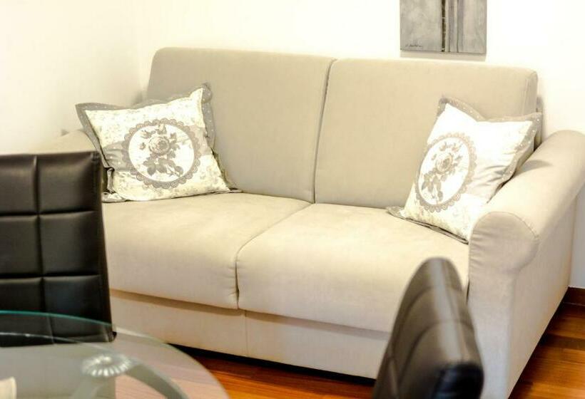 דירת 2 חדרים עם טרסה, Apartments And Rooms With Wifi Split   16550