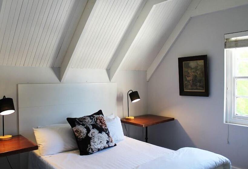 Номер Классика Двуспальная Кровать, Moffid's Place