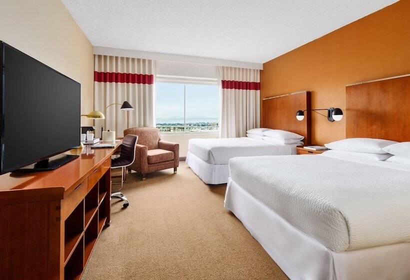 带2个双人床的标准工作室, Four Points By Sheraton Los Angeles International Airport