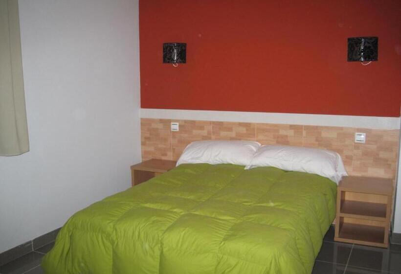 スタンダードルーム, Hostal Ducal Ii