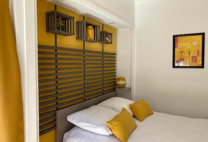 스탠다드 테라스 룸 바다 전망, Le Ceinturon