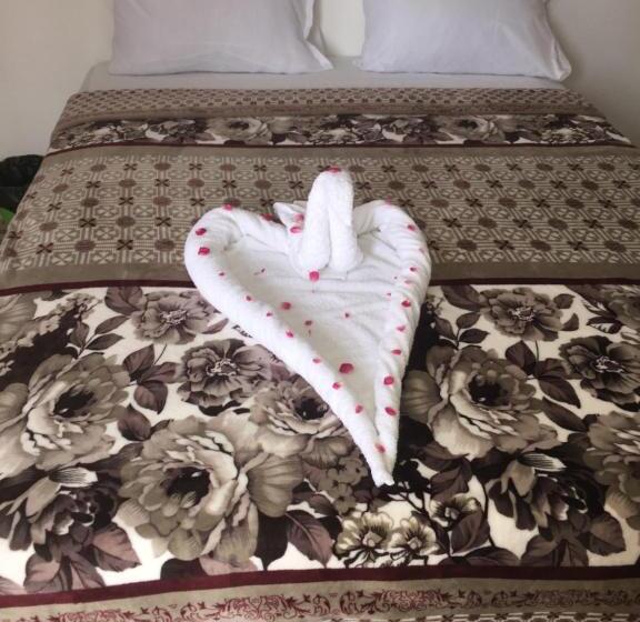 اتاق لوکس, Matus Guest House