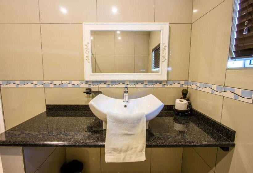 Номер Deluxe, New Bali Guesthouse