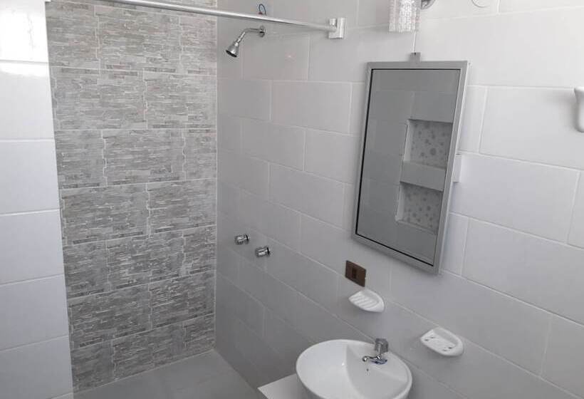 اتاق استاندارد یک نفره, Hostal Jerian