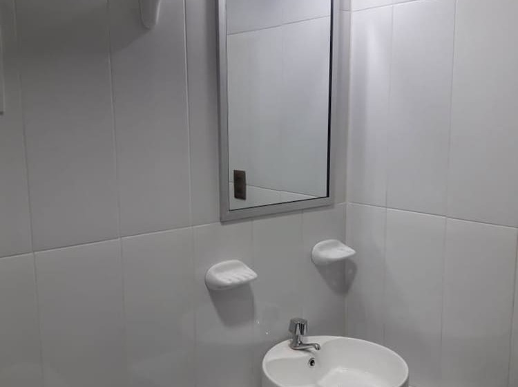 اتاق خانوادگی, Hostal Jerian