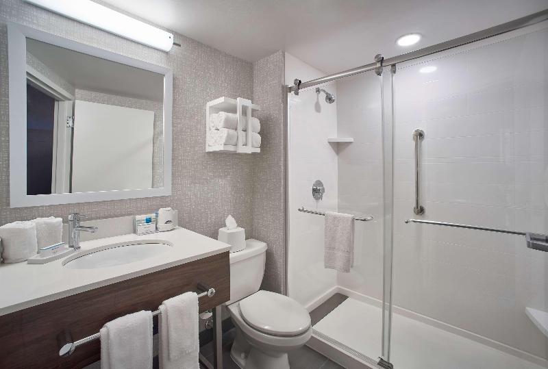 Стандартный Номер Кровать Кинг, Hampton Inn By Hilton Harrisburg West