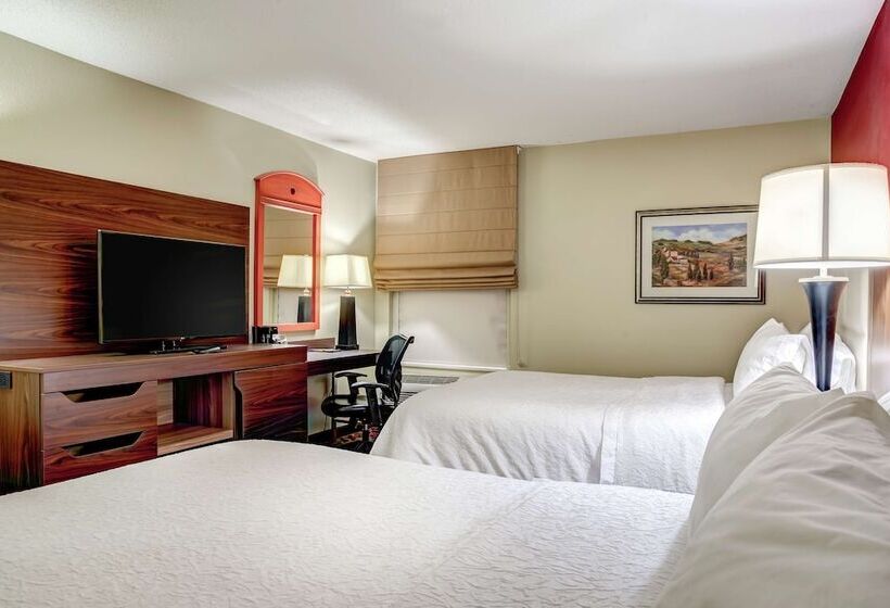 Номер Стандарт Адаптированный для Инвалидов, Hampton Inn St Joseph