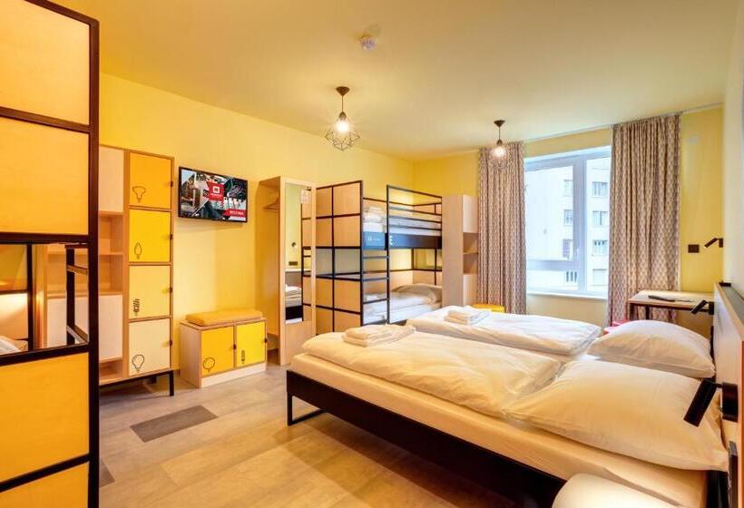 Семейный Номер, Meininger Hotel Lyon Centre Berthelot