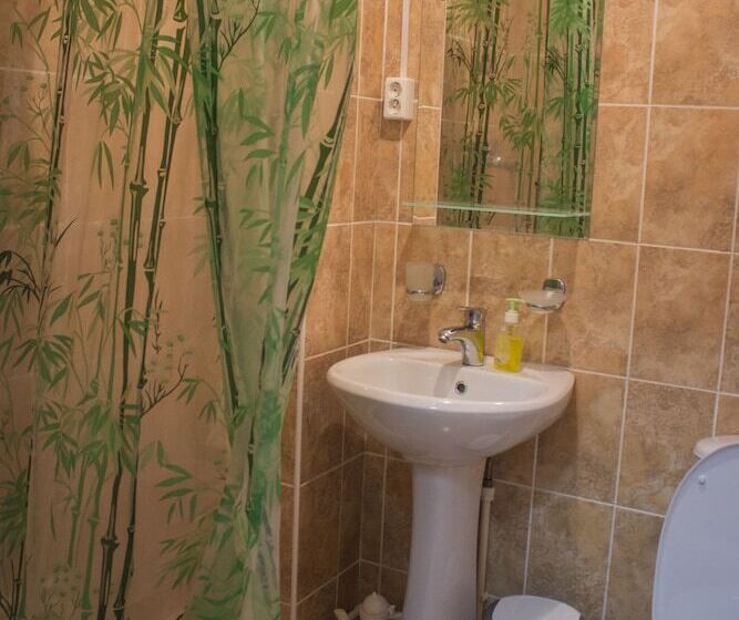 اتاق لوکس, Argo Guest House