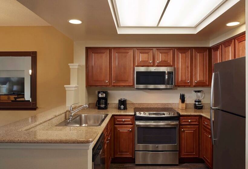 Люкс 2 Спальни, Hilton Grand Vacations Club Seaworld® Orlando