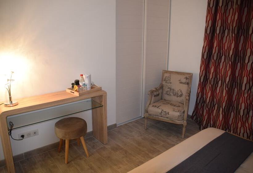 Номер Стандарт, La Villa 13&15
