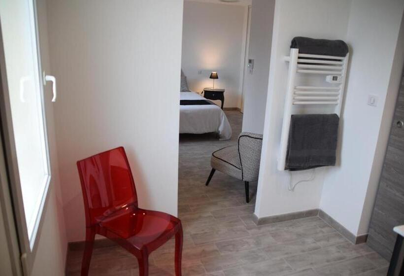 Номер Стандарт, La Villa 13&15