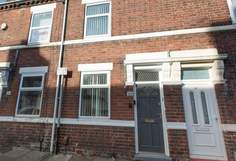Номер Стандарт Совместная Ванная, Townhouse @ Newlands Street Stoke