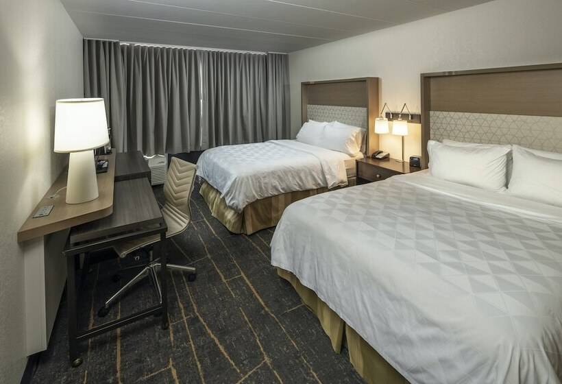 Номер Стандарт 2 Двуспальные Кровати, Holiday Inn Detroit Lakes, An Ihg