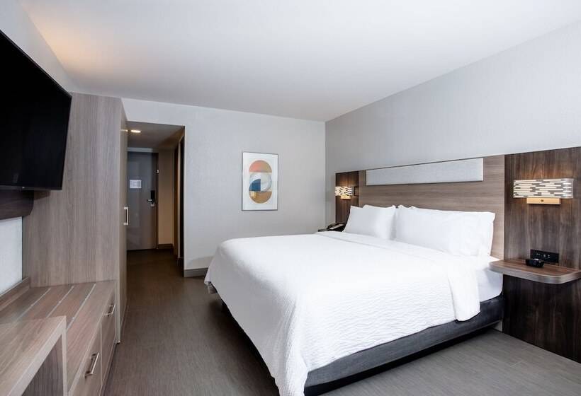 Люкс Адаптированный для Инвалидов, Holiday Inn Express Hotel Clearwater East   Icot Center, An Ihg