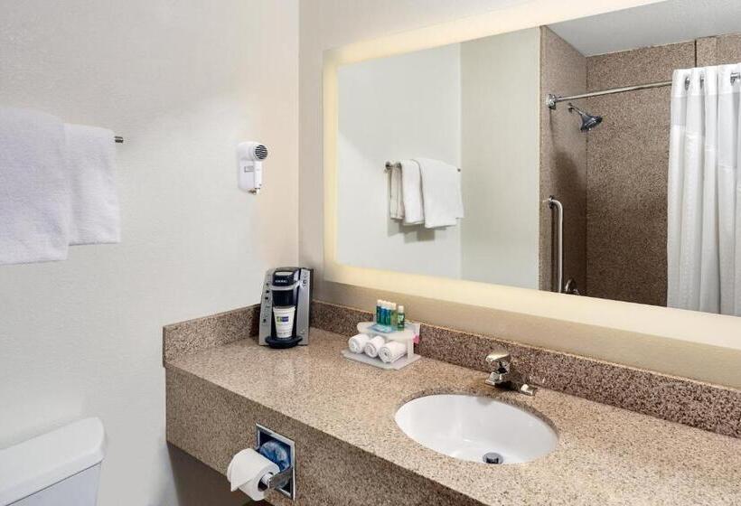 Номер Стандарт, Holiday Inn Express Sheboygan Kohler / I 43, An Ihg