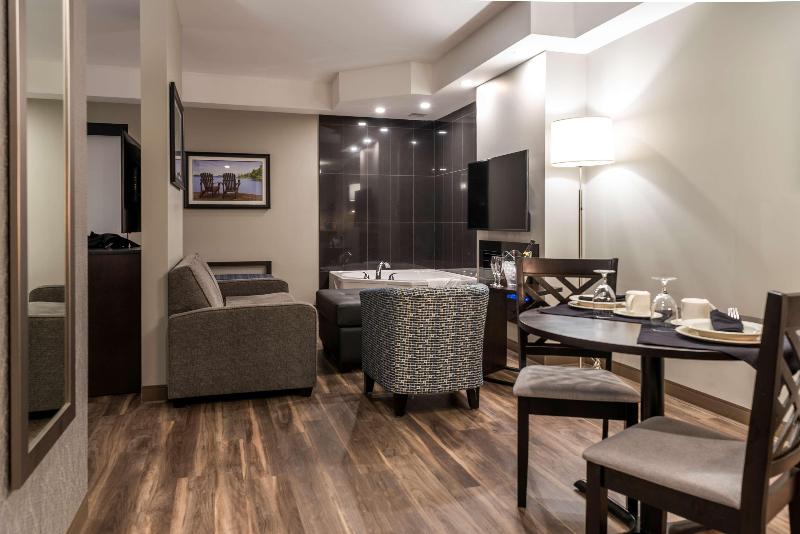 Deluxe Szoba Kind Size Bed, Holiday Inn Express & Suites Springfield, An Ihg