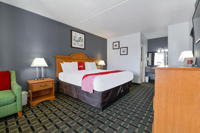 스탠다드 룸 킹사이즈 침대, Lake Park Inn Express