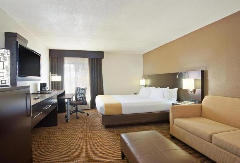 Стандартный Номер Кровать Кинг, Holiday Inn Express Hotel & Suites Colby, An Ihg