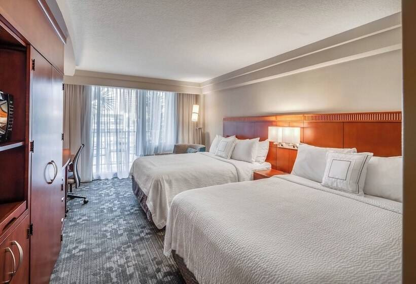 Номер Стандарт 2 Двуспальные Кровати, Courtyard By Marriott Jacksonville Beach Oceanfront