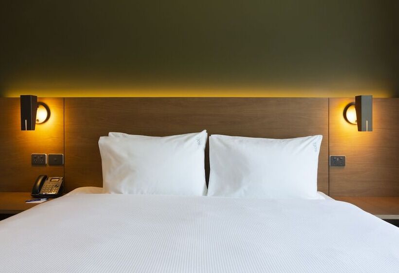 스탠다드 룸, Holiday Inn Express & Suites Queenstown, An Ihg