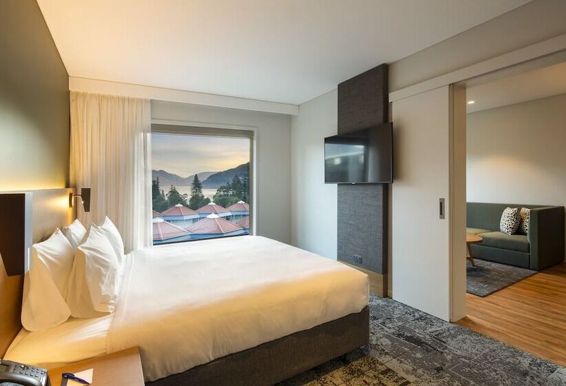 산 전망 스위트, Holiday Inn Express & Suites Queenstown, An Ihg