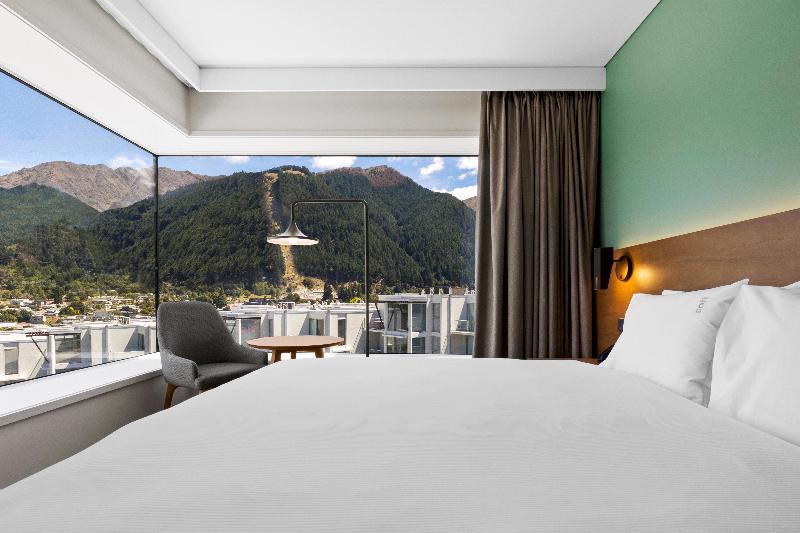 스탠다드 룸 킹사이즈 침대, Holiday Inn Express & Suites Queenstown, An Ihg