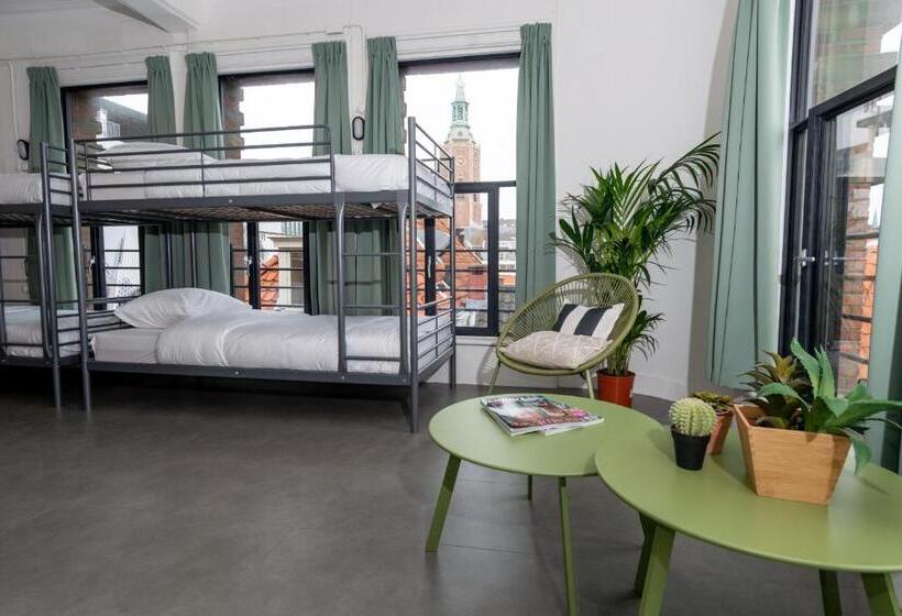 패밀리 룸, Pink Flamingo Boutique Hostel