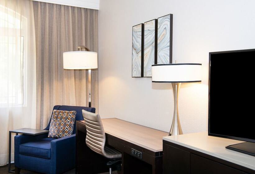 스탠다드 룸 더블 침대, Hilton Santa Cruz/scotts Valley