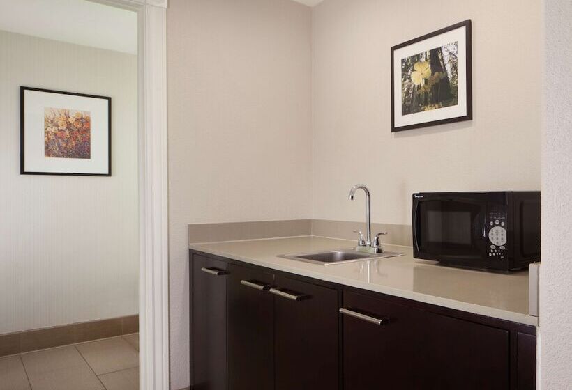 디럭스 스위트, Hilton Santa Cruz/scotts Valley