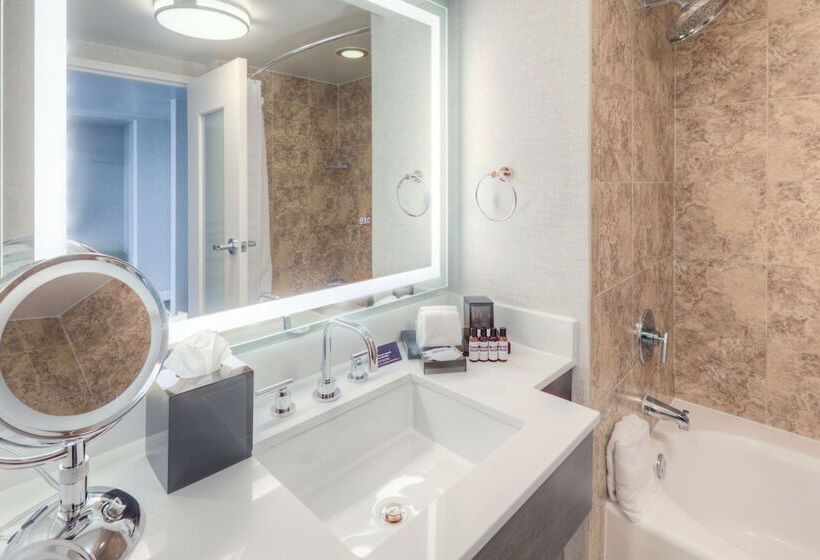 Люкс, Hyatt Regency Orlando International Airport
