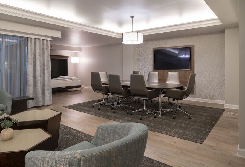 Люкс, Hyatt Regency Orlando International Airport