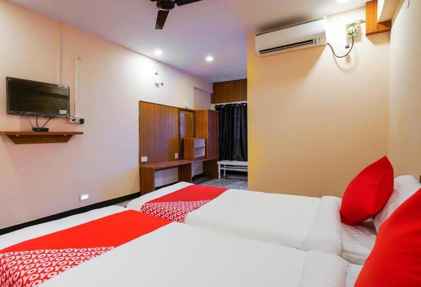 豪华三人间, Super Hotel O Raja Residency Near Snow World