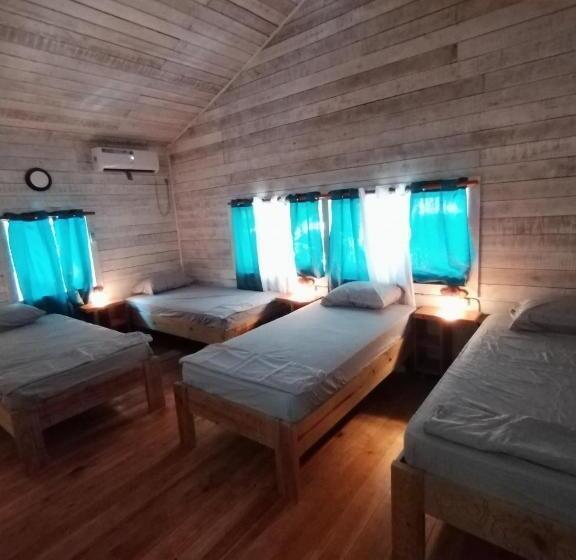 سرير فى غرفة مشتركه, Tierra Verde Bed And Breakfast