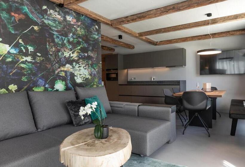 Апартаменты Deluxe 1 Спальня, Going Triple A Apartments West