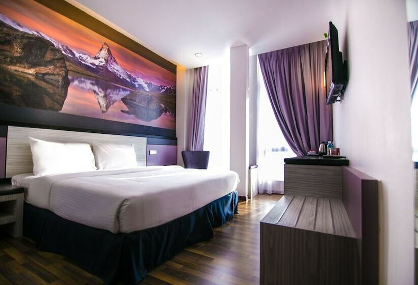 デラックスルーム, Indra Hotel   Boutique Suites